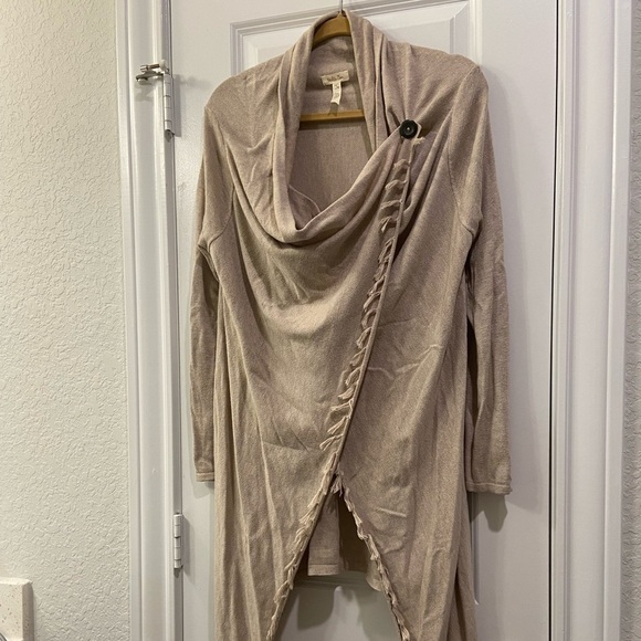 Matilda Jane - Overlapping Fringe Beige Cardigan - Picture 6 of 15